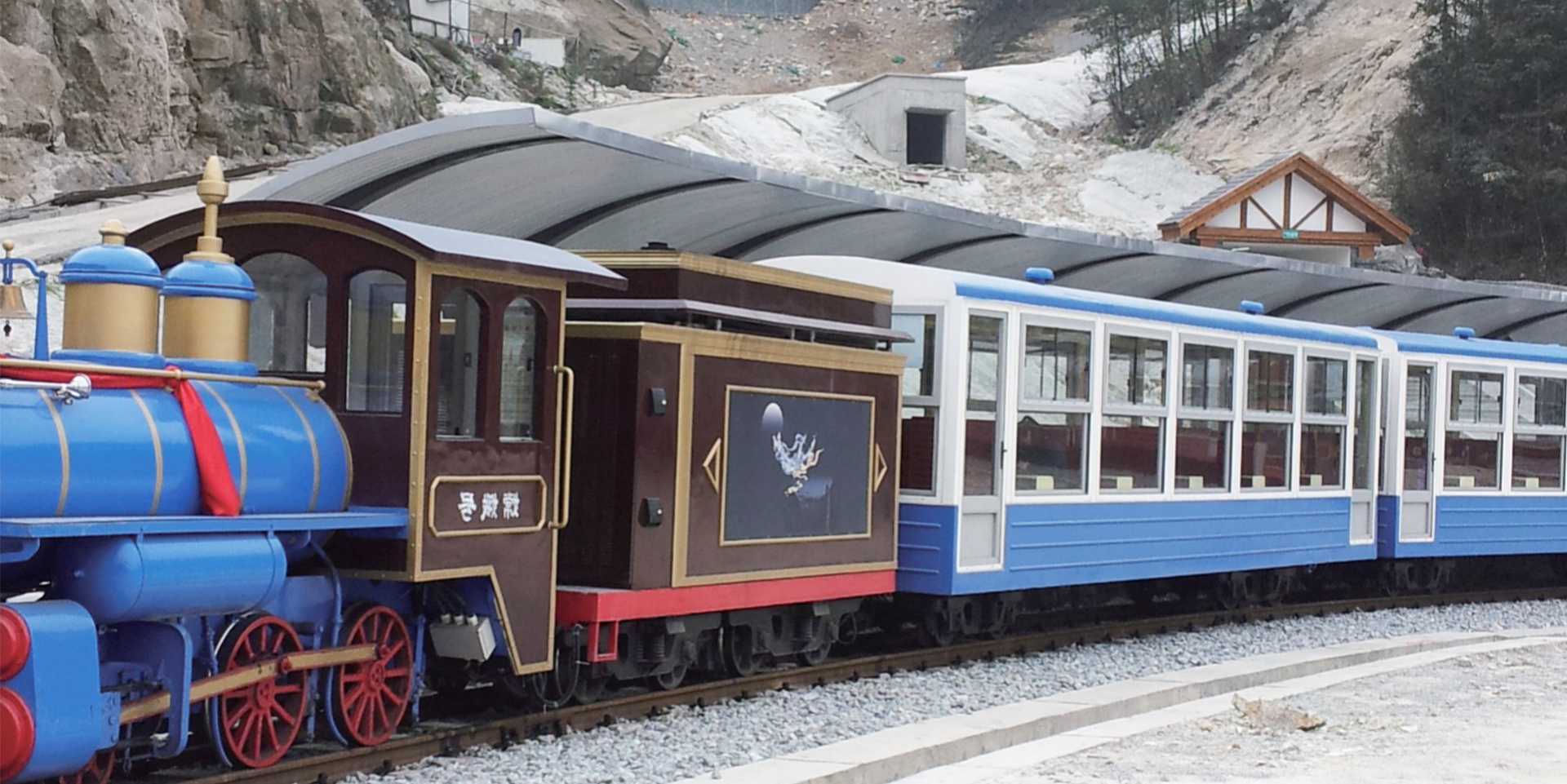 欧式金典复古型（封闭型车厢）